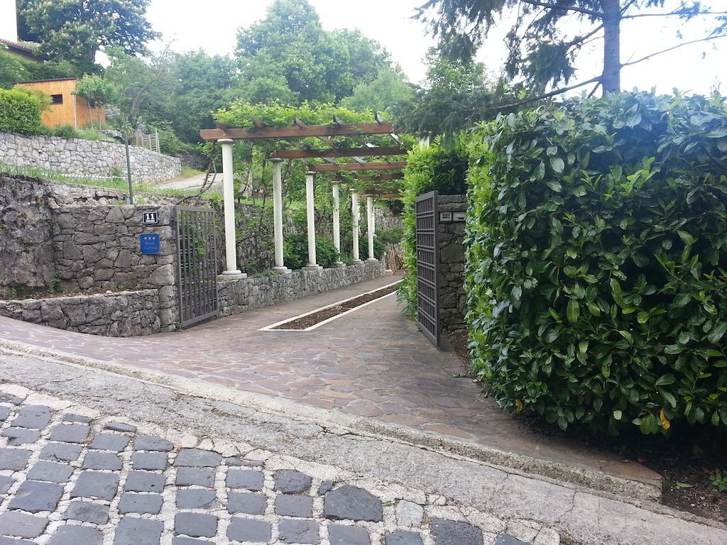 Apartment Pergola Veprinac Eksteriør bilde